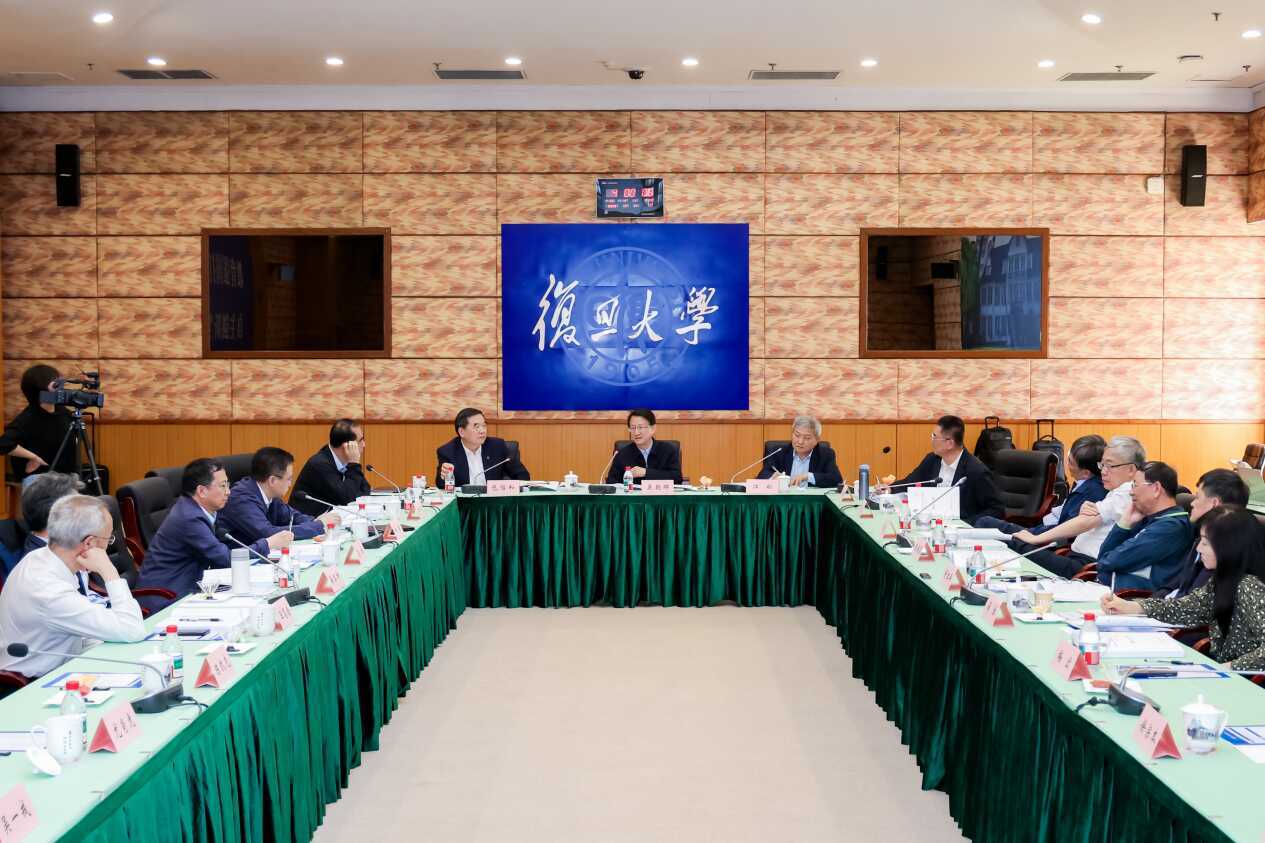 中国科学院学部学术与出版工作委员会五届十五次会议在上海召开